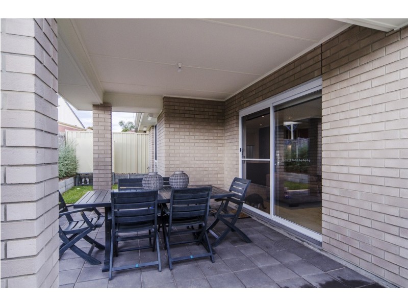 2 Taynton Terrace, Morphett Vale SA 5162