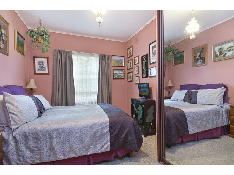 6 Milbank Ave, Gilles Plains SA 5086