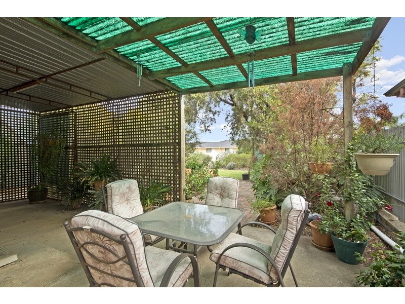 6 Milbank Ave, Gilles Plains SA 5086