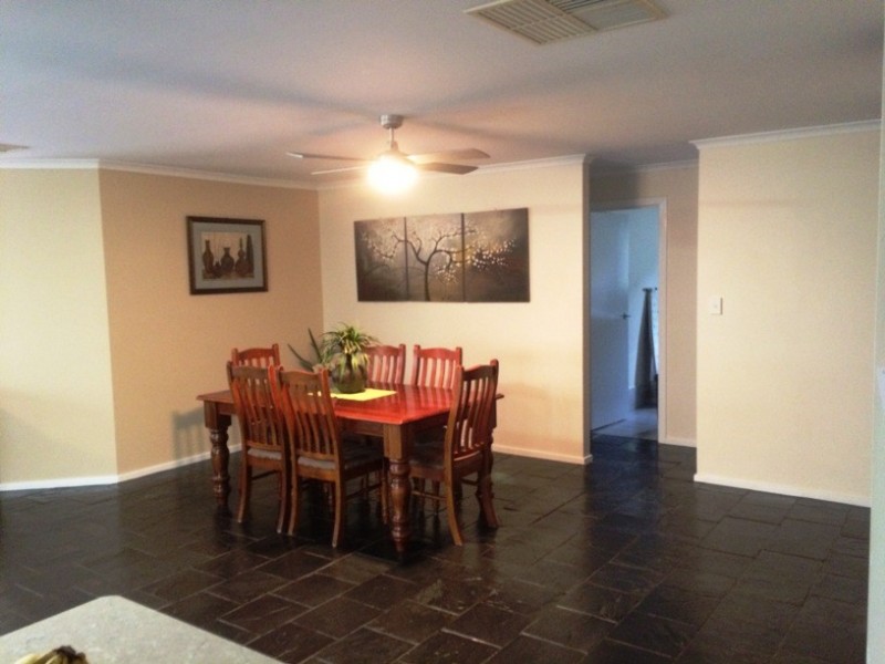 4 Gale Court, Morphett Vale SA 5162