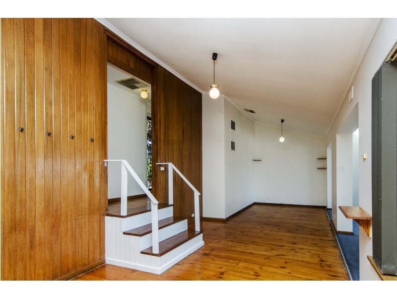 25 Darwendale Street, Huntfield Heights SA 5163