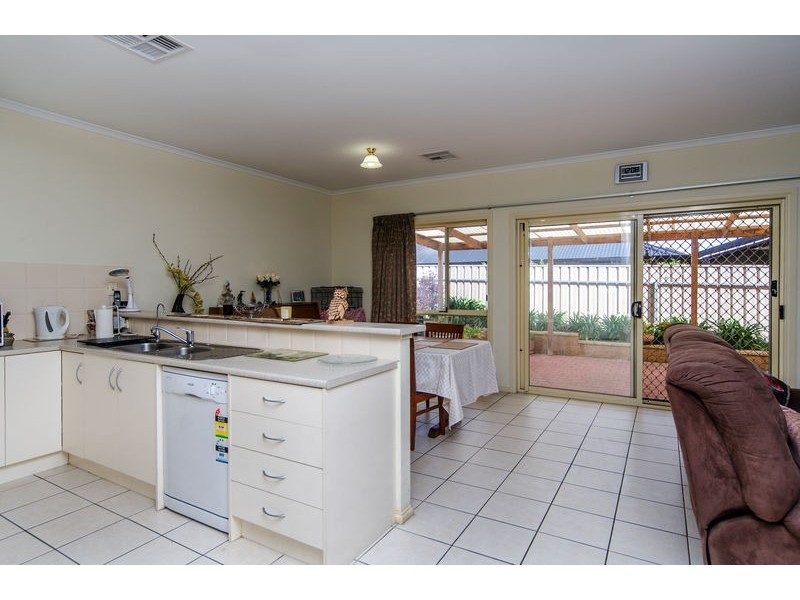 1/102 Penneys Hill Road, Hackham SA 5163
