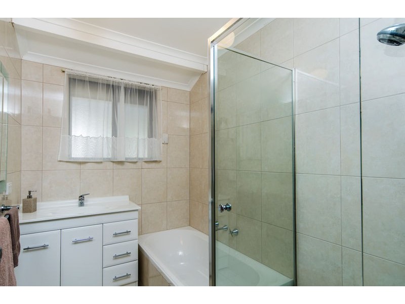 13 Parkes Avenue, Woodcroft SA 5162