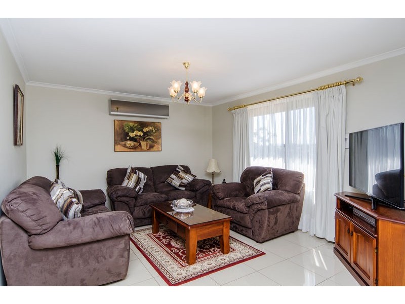 13 Parkes Avenue, Woodcroft SA 5162