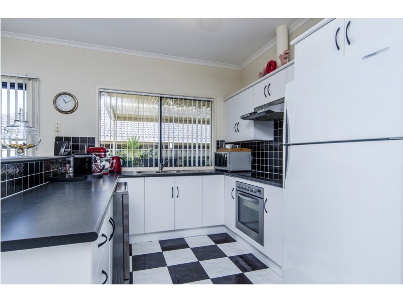 6 Harbour Drive, Seaford Rise SA 5169