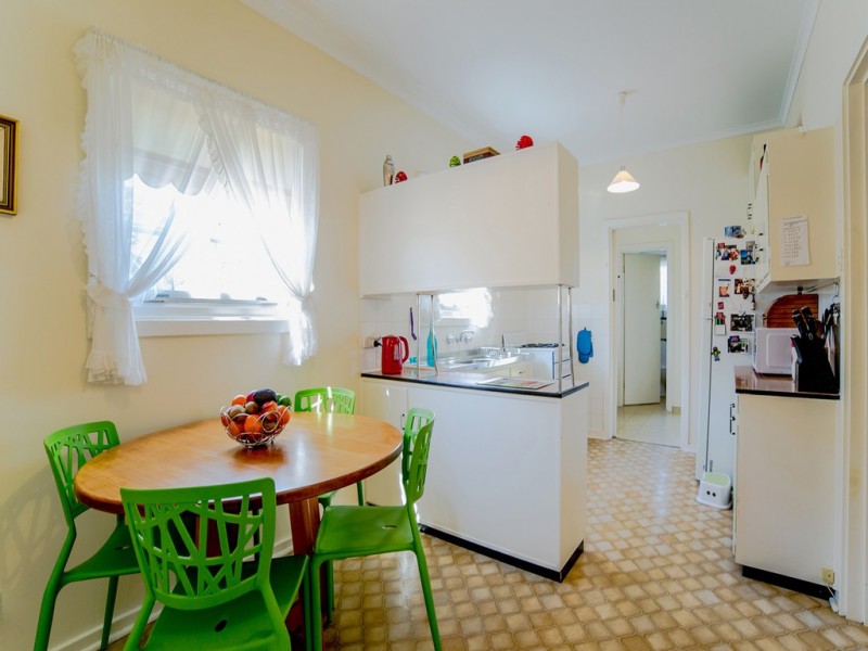 6 Elizabeth Road, Christie Downs SA 5164