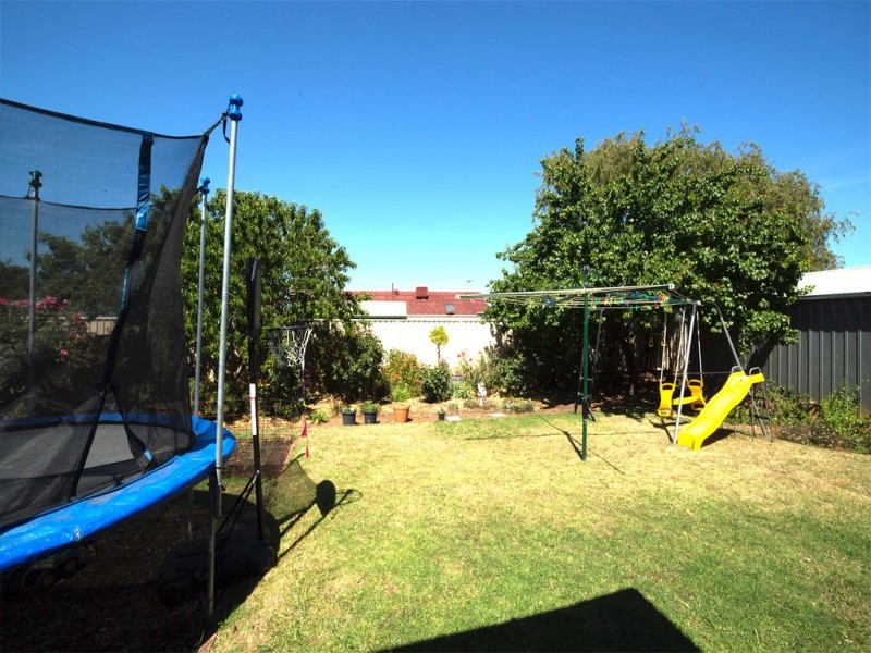 6 Elizabeth Road, Christie Downs SA 5164