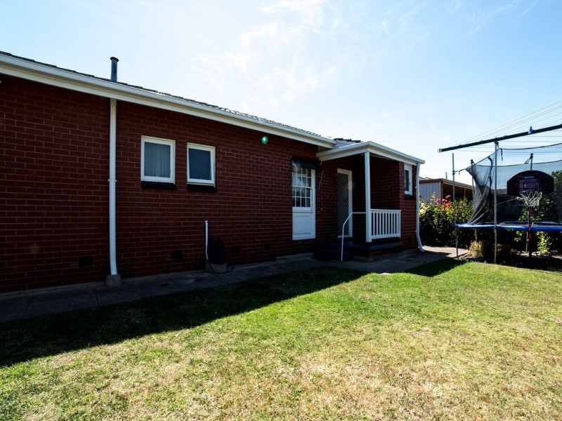 6 Elizabeth Road, Christie Downs SA 5164