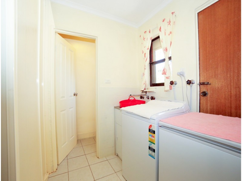 48 Glenhelen Road, Morphett Vale SA 5162