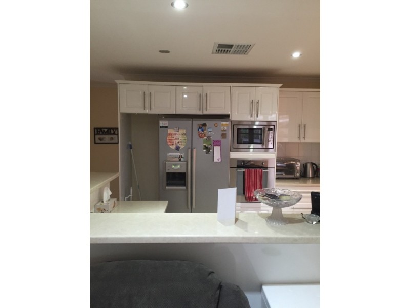 9 Kingsbridge St, Morphett Vale SA 5162