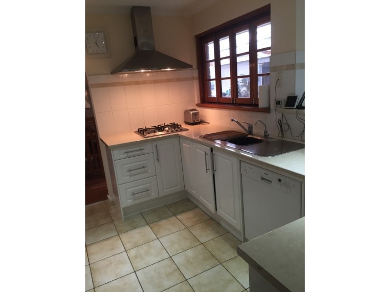 9 Kingsbridge St, Morphett Vale SA 5162