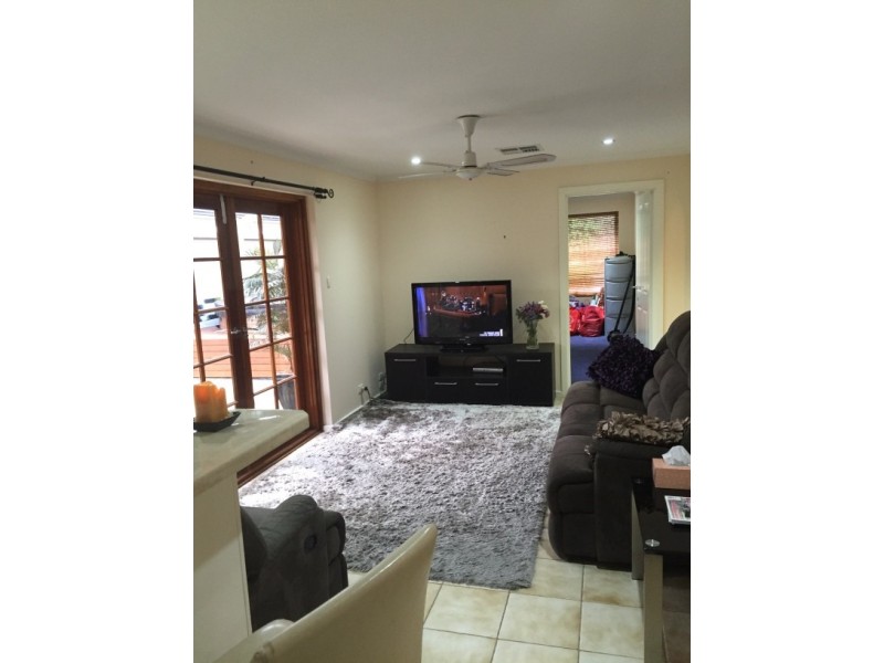 9 Kingsbridge St, Morphett Vale SA 5162