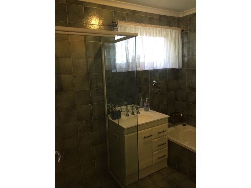 9 Kingsbridge St, Morphett Vale SA 5162