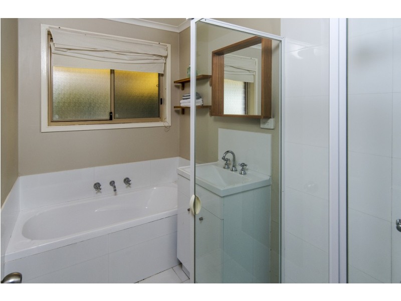 72 Sir James Hardy Way, Woodcroft SA 5162