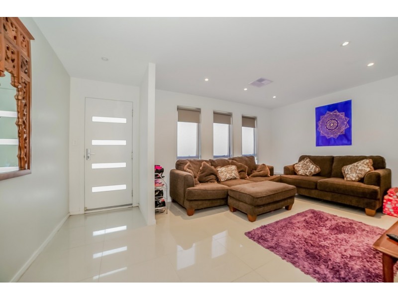 4 Woodrose Court, Huntfield Heights SA 5163