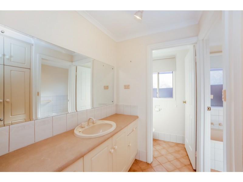 7 Southsea Way, Moana SA 5169