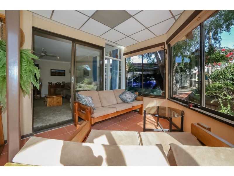 8 Diamond Street, Morphett Vale SA 5162