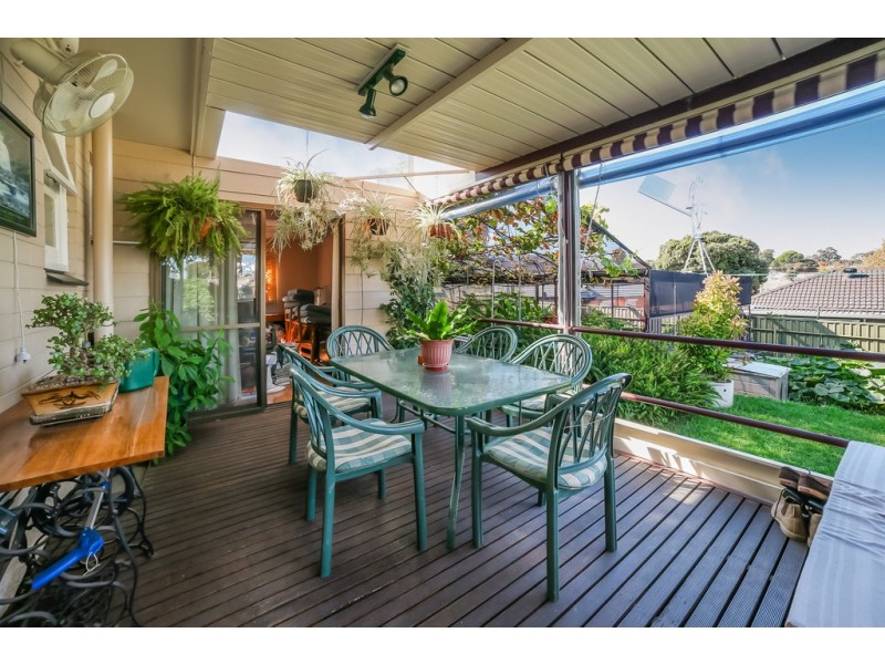 8 Diamond Street, Morphett Vale SA 5162