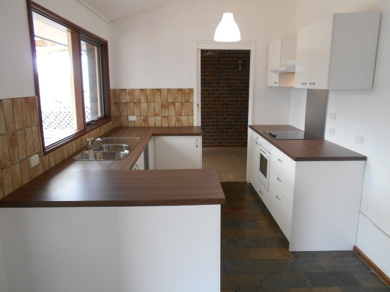 42 CAPELLA DRIVE, Hallett Cove SA 5158