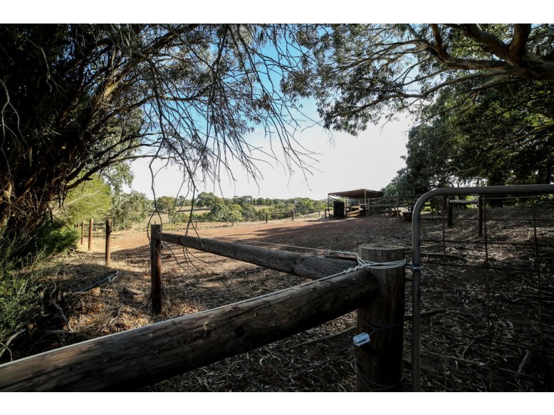 300 Range Road, Hope Forest SA 5172