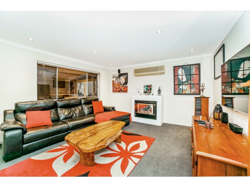 26 Hartog Street, Woodcroft SA 5162