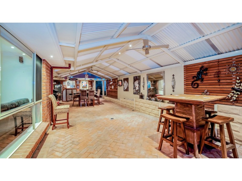 26 Hartog Street, Woodcroft SA 5162