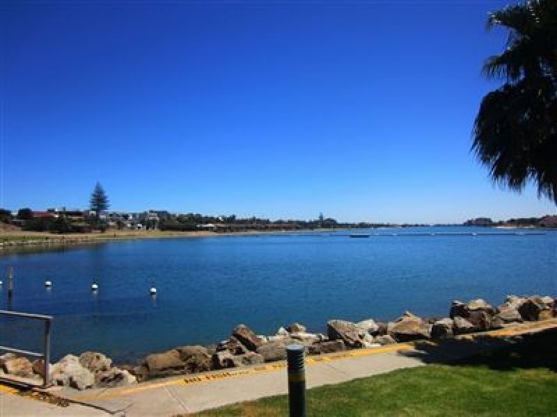 5 246 TRIMMER PARADE, West Lakes SA 5021