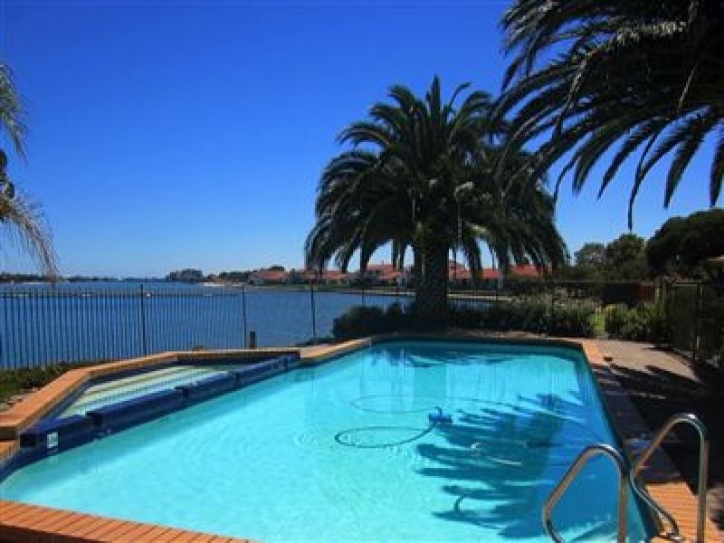 5 246 TRIMMER PARADE, West Lakes SA 5021