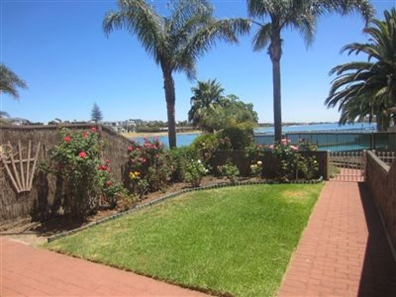 5 246 TRIMMER PARADE, West Lakes SA 5021