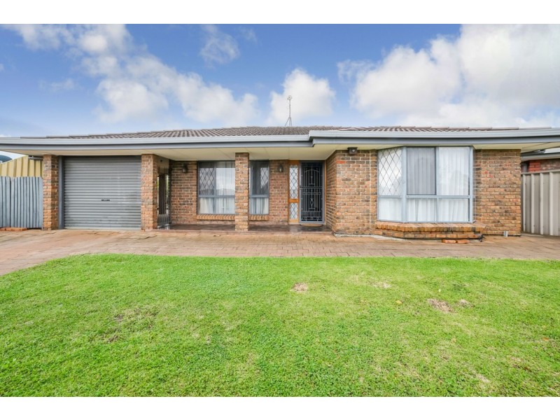 72 Mawson Circuit, Woodcroft SA 5162