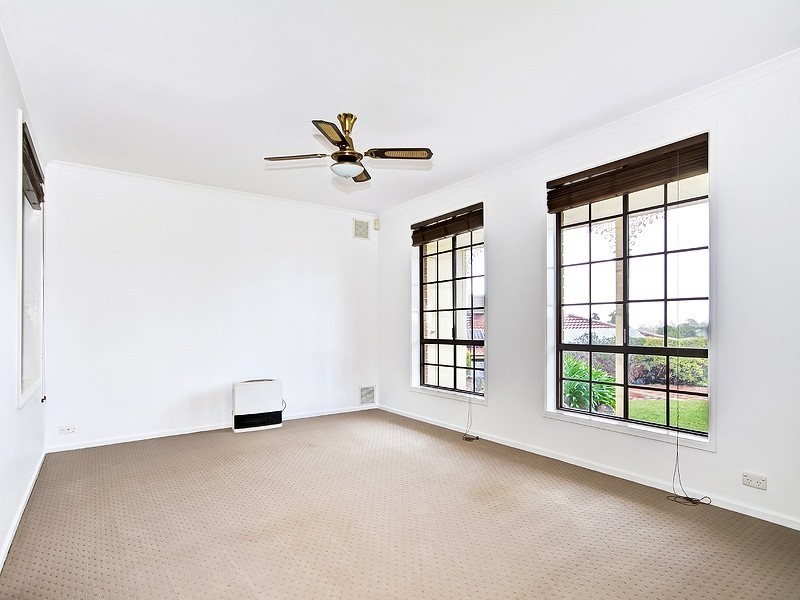 13 HELE CRESCENT, Trott Park SA 5158