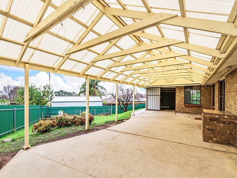 13 HELE CRESCENT, Trott Park SA 5158