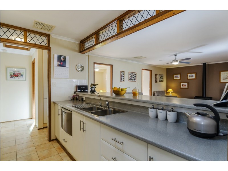 4 Dyson Road, Port Noarlunga SA 5167