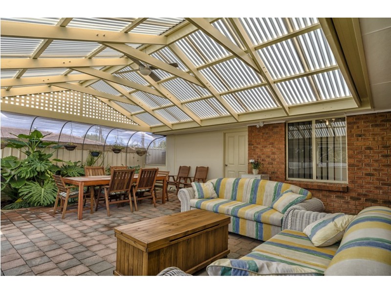 4 Dyson Road, Port Noarlunga SA 5167