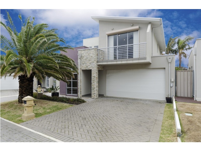 5,10 Commercial Road, Port Noarlunga South SA 5167