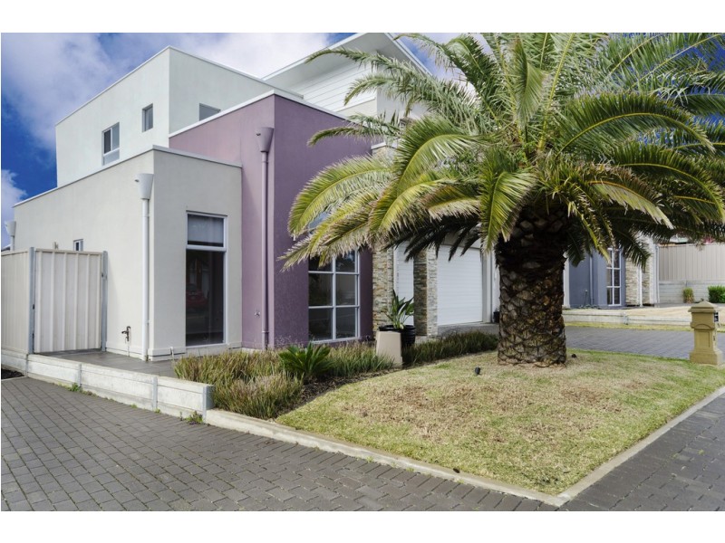 5,10 Commercial Road, Port Noarlunga South SA 5167