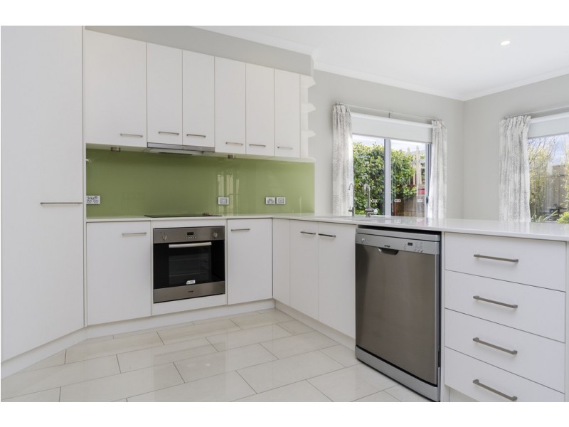 5,10 Commercial Road, Port Noarlunga South SA 5167