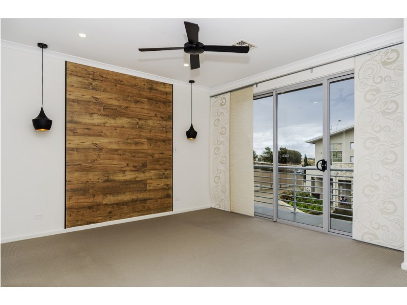 5,10 Commercial Road, Port Noarlunga South SA 5167