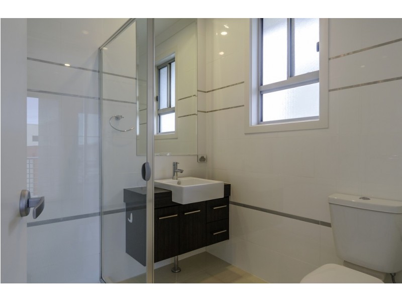 5,10 Commercial Road, Port Noarlunga South SA 5167