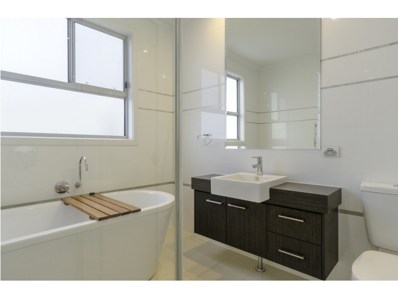 5,10 Commercial Road, Port Noarlunga South SA 5167