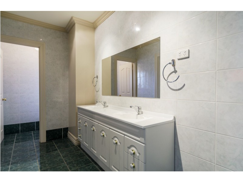 792 Heaslip Road, Macdonald Park SA 5121