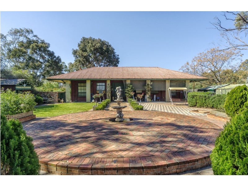 102 ELWOOD ROAD, Macdonald Park SA 5121