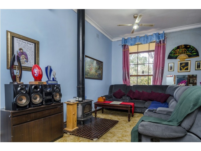 102 ELWOOD ROAD, Macdonald Park SA 5121