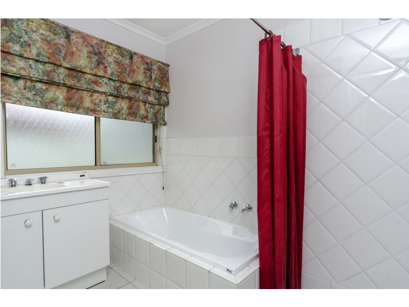 9 Springdale Avenue, Andrews Farm SA 5114