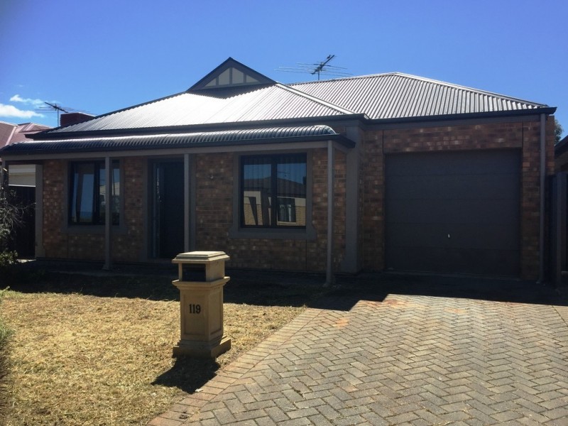 119 Lakeside Drive, Andrews Farm SA 5114