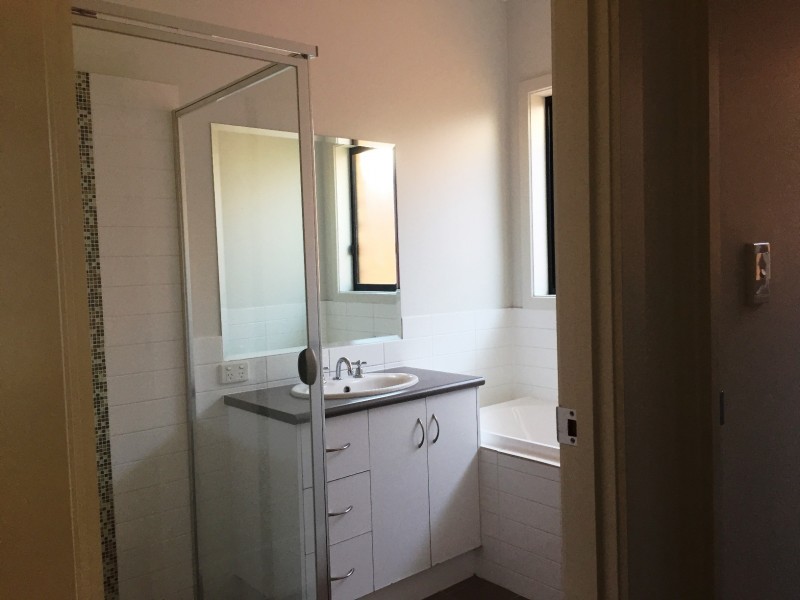 119 Lakeside Drive, Andrews Farm SA 5114