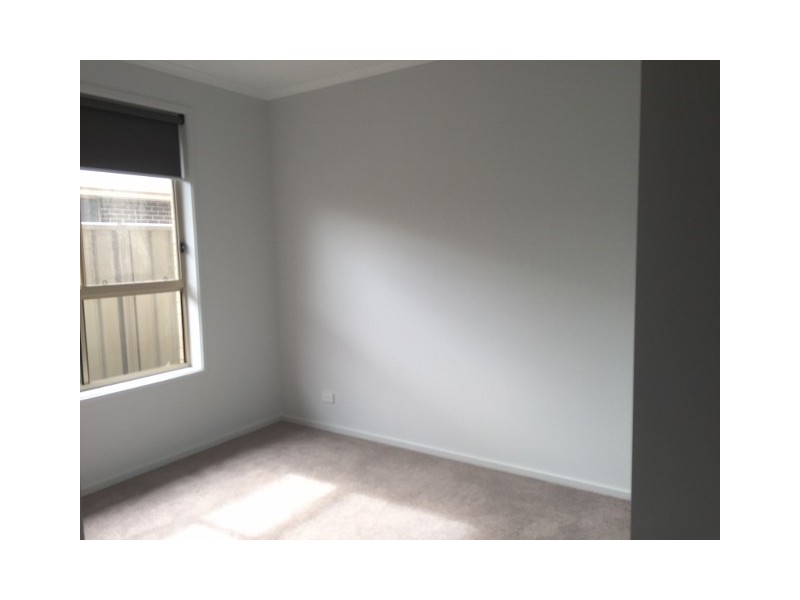 10 Castleton Street, Virginia SA 5120