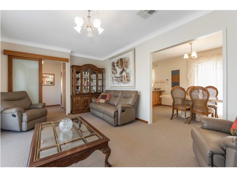 33 Troon Avenue, Seaton SA 5023