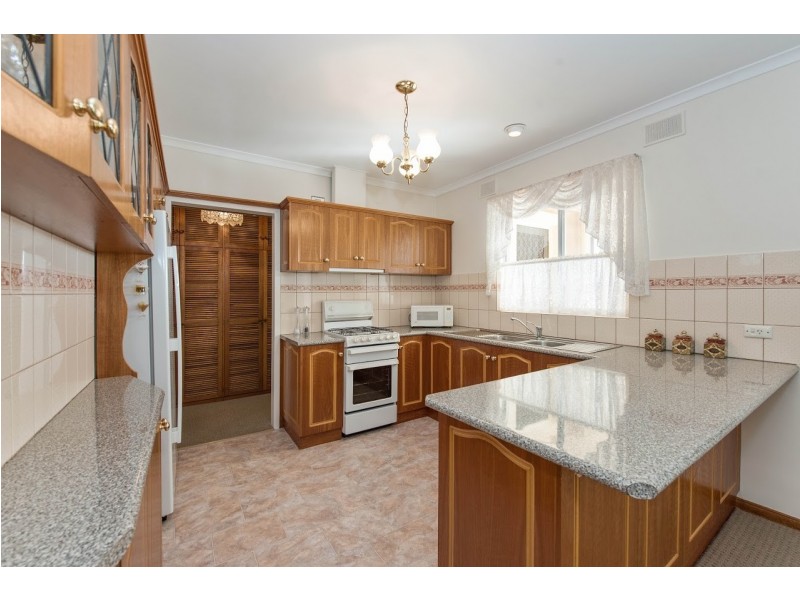 33 Troon Avenue, Seaton SA 5023