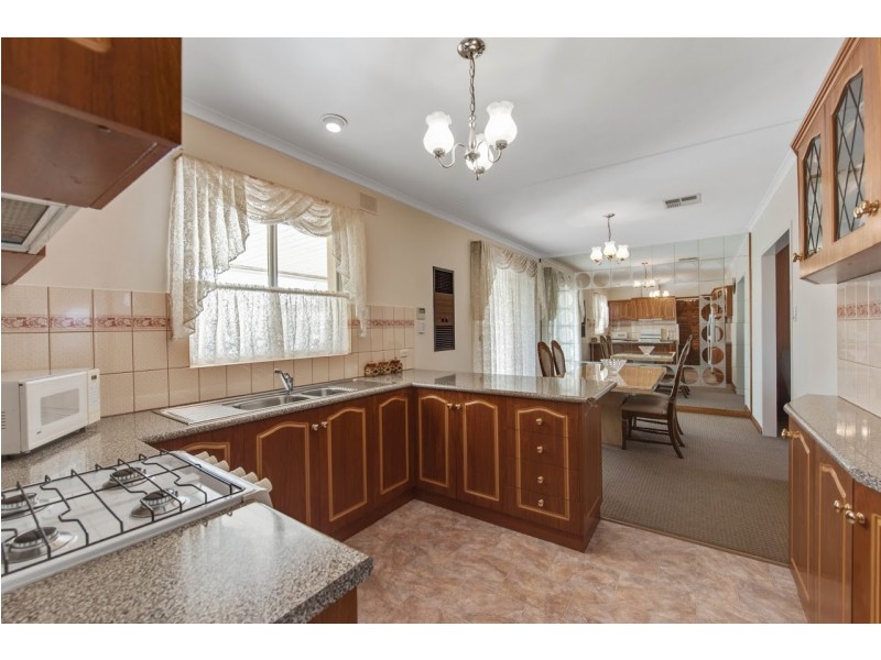 33 Troon Avenue, Seaton SA 5023
